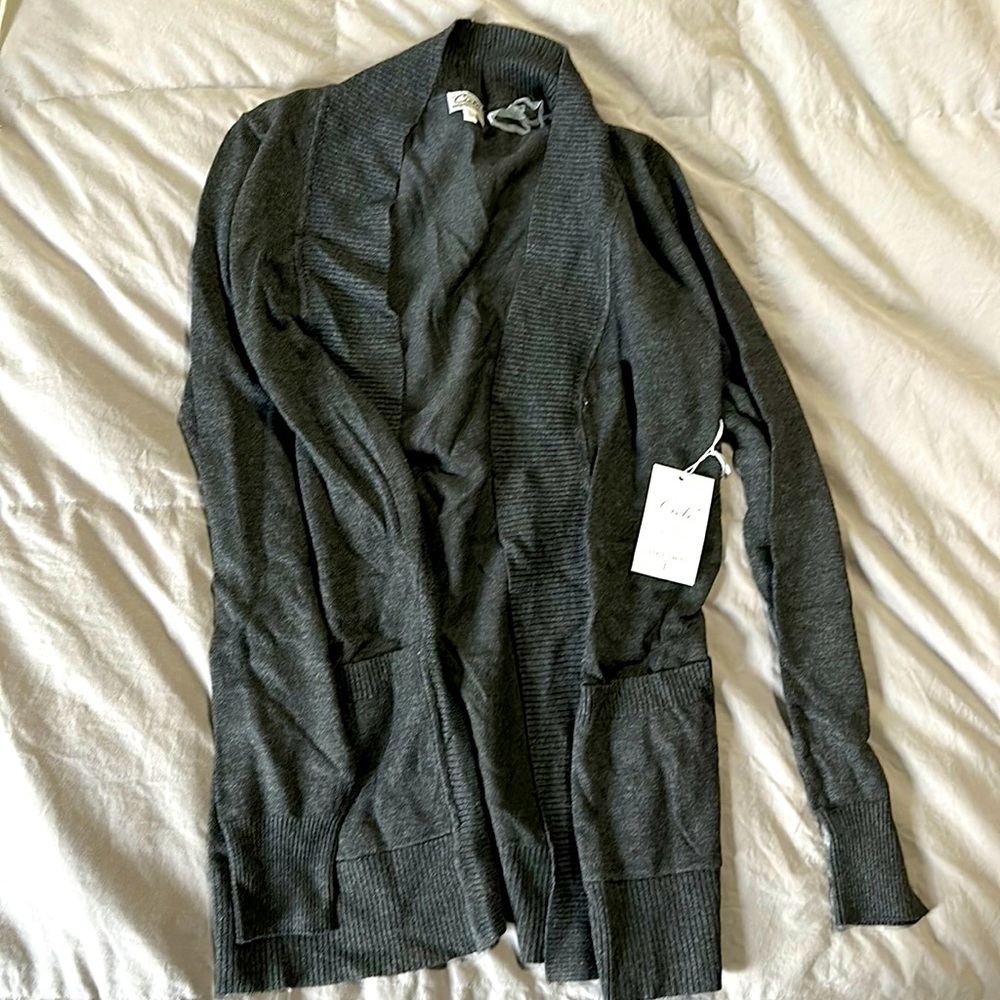 New Cielo Dark Gray Cardigan